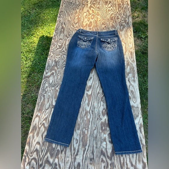 Cato premium Contemporary pants Skinny Leg Jeans size 12 rhinestones embroidered - Picture 8 of 9